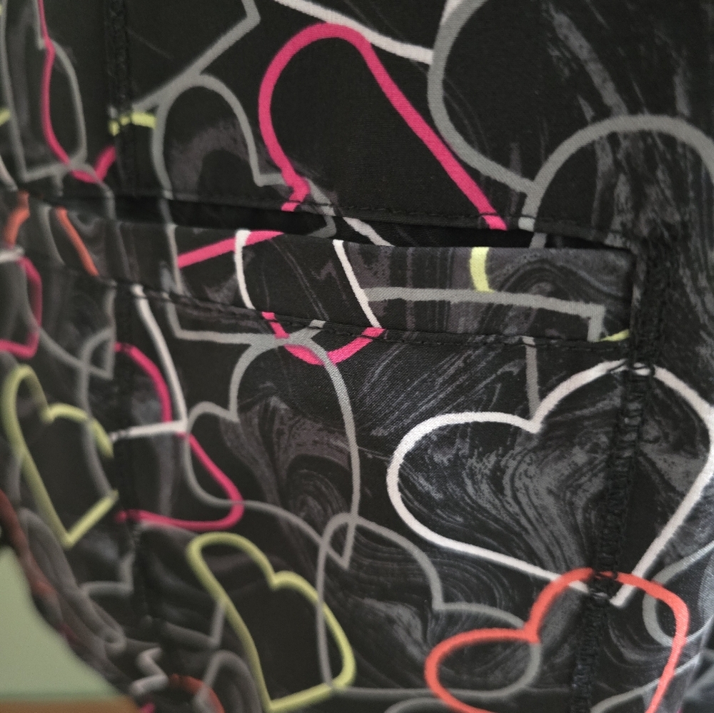 Cherokee Infinity Heart Patterned Black Scrub Top - image 8